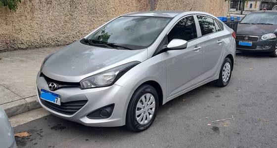 HYUNDAI HB20S 1.0 COMFORT PLUS 12V FLEX 4P MANUAL